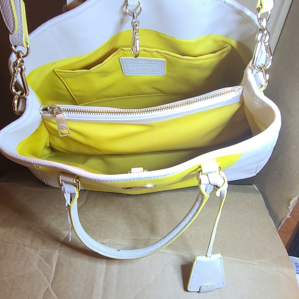 Coach Purse - Picture 10 of 11